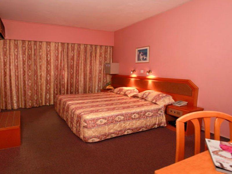 Jasmine Hotel Apartments Лімасол Екстер'єр фото